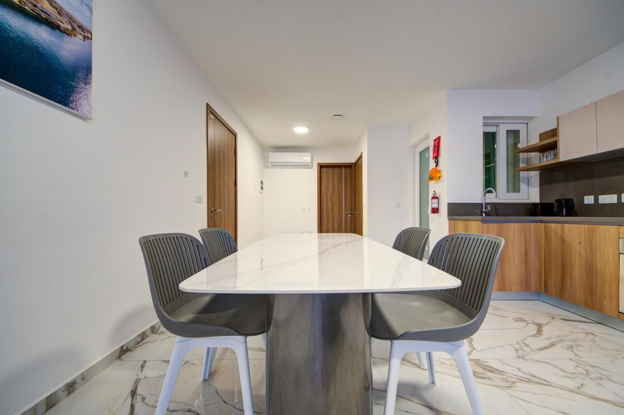 The St Pauls Bay Escape Suites By 360 Estates Σεντ Πόλς Μπέι Εξωτερικό φωτογραφία